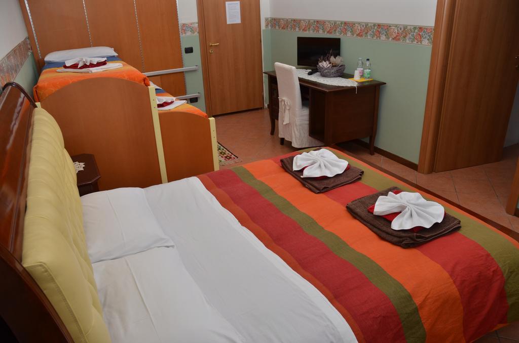 B&B 7 Camini San Giovanni Lupatoto Exterior foto